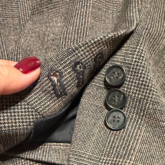 Plaid Double-Breasted Blazer - Picture 3 of 10